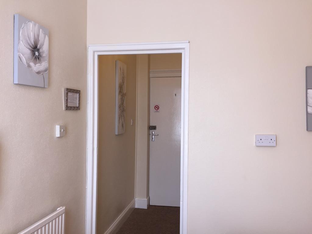Crowndale Torquay - Exclusively For Adults Bed & Breakfast Exterior photo